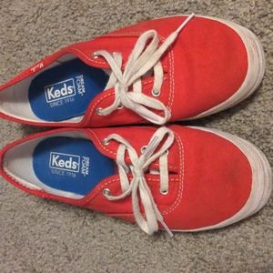 Red keds